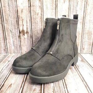 CUSHIONAIRE Women's Hackett Zipper Boot +Memory Foam, Black Size 8.5 M